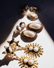 Load image into Gallery viewer, Seachelles Gold Earrings
